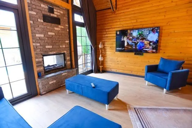 Asma Katlı Bungalow, Doğa Manzaralı, Isıtmalı Özel Havuzlu