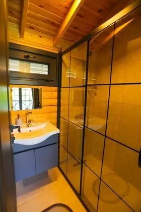 Asma Katlı Bungalow, Doğa Manzaralı, Isıtmalı Özel Havuzlu