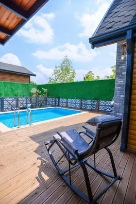 Asma Katlı Bungalow, Doğa Manzaralı, Özel Havuzlu