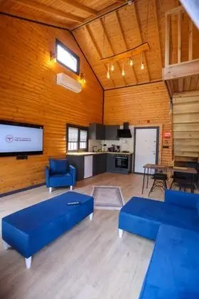 Asma Katlı Bungalow, Doğa Manzaralı, Özel Havuzlu