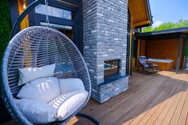 Balkon Salınca Şömine Detay