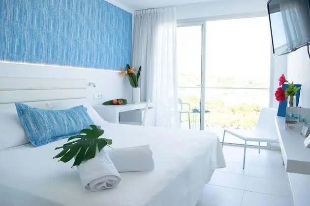Comfort Oda, Balkon, Kısmi Deniz Manzaralı (Lateral Sea View)
