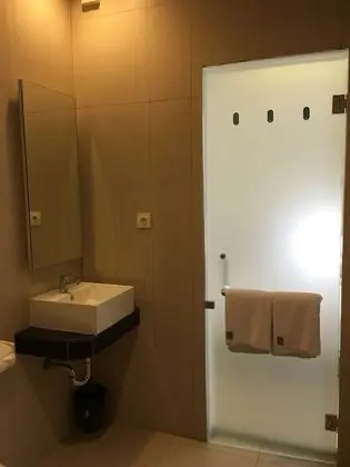 Deluxe Oda, 1 En Büyük (King) Boy Yatak