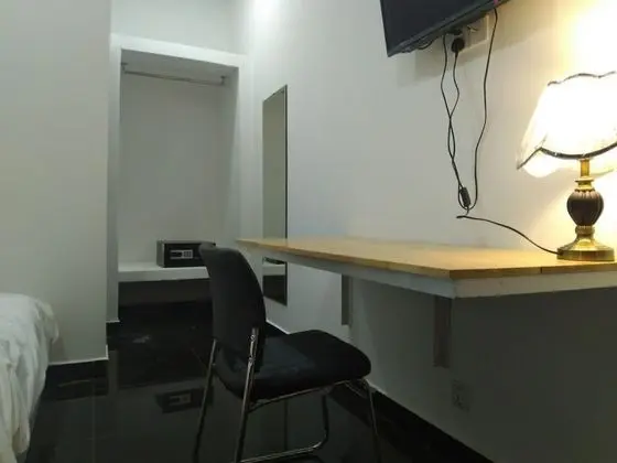 Standard Tek Büyük Yataklı Oda