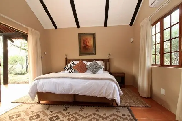Luxury Tek Büyük Yataklı Oda