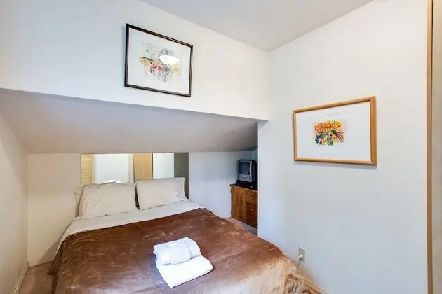 Ev (5 Bedrooms)