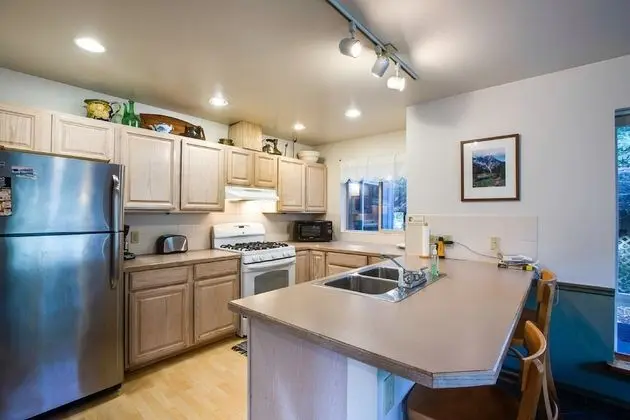 Ev (5 Bedrooms)