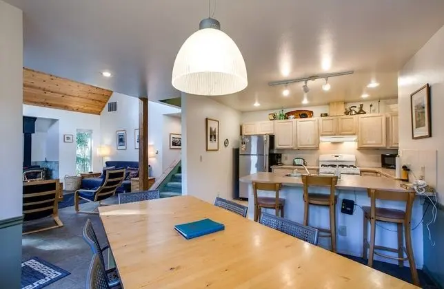 Ev (5 Bedrooms)