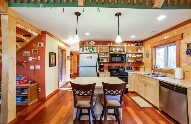 Ev (3 Bedrooms)