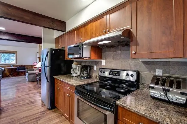 Ev (1 Bedroom)