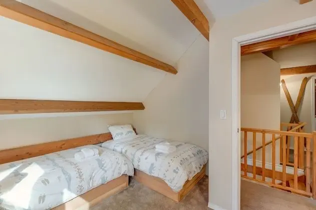 Ev (3 Bedrooms)