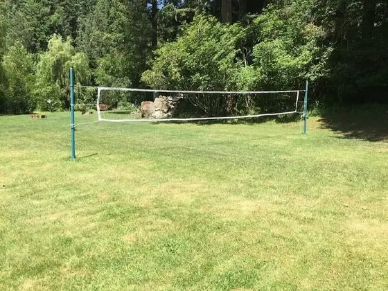 Ev