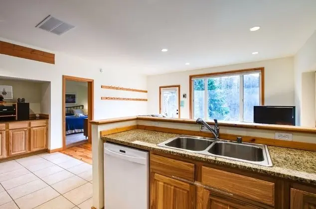 Ev (3 Bedrooms)