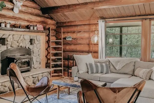 Ev (2 Bedrooms)