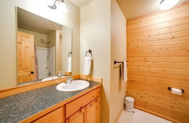 Ev (2 Bedrooms)