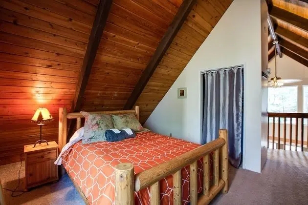 Ev (2 Bedrooms)