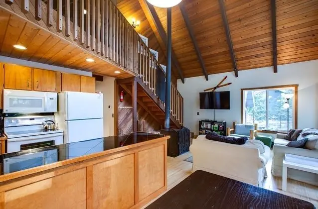 Ev (2 Bedrooms)