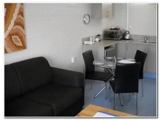 Standard Stüdyo, Küçük Mutfak (SMALLSTUDIO)