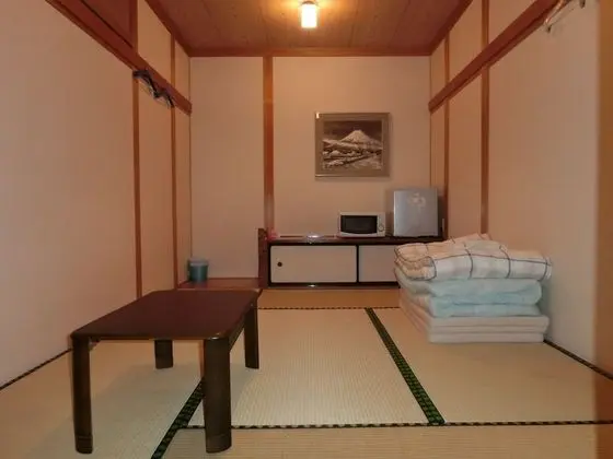 Standard Oda, Sigara İçilmez, Ortak Banyo (Japanese-Style)