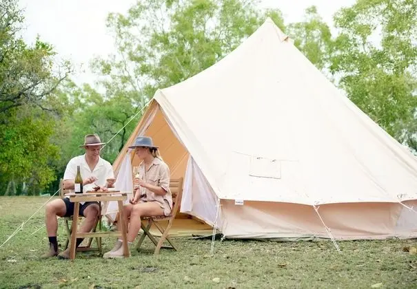 Deluxe Settlement Tent