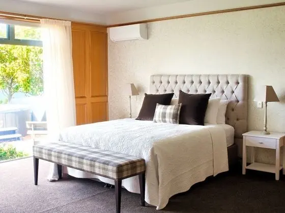 Luxury Stüdyo, 1 En Büyük (King) Boy Yatak, Sıcak Su Küveti, Göl Manzaralı