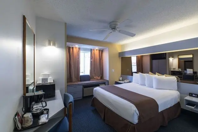 Süit, 1 Büyük (Queen) Boy Yatak, Sigara İçilmez