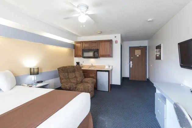 Süit, 1 Büyük (Queen) Boy Yatak, Sigara İçilmez