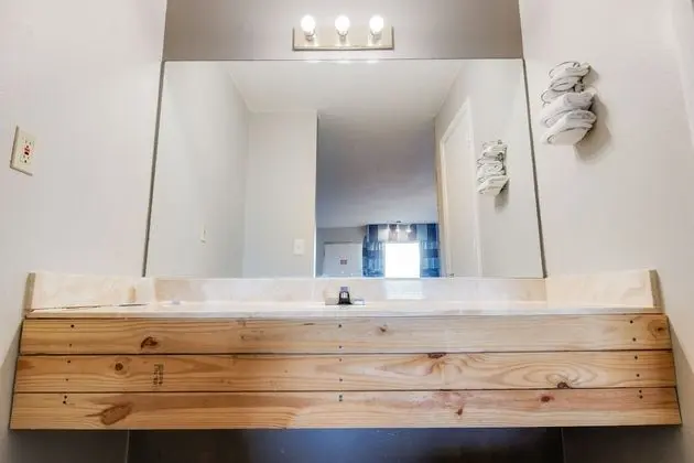 Oda, 2 Büyük (Queen) Boy Yatak