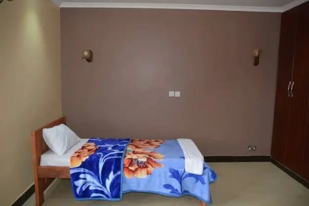 Ortak Ranzalı Oda, Karma Ranzalı Oda