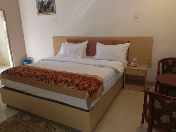 Comfort Tek Büyük Yataklı Oda