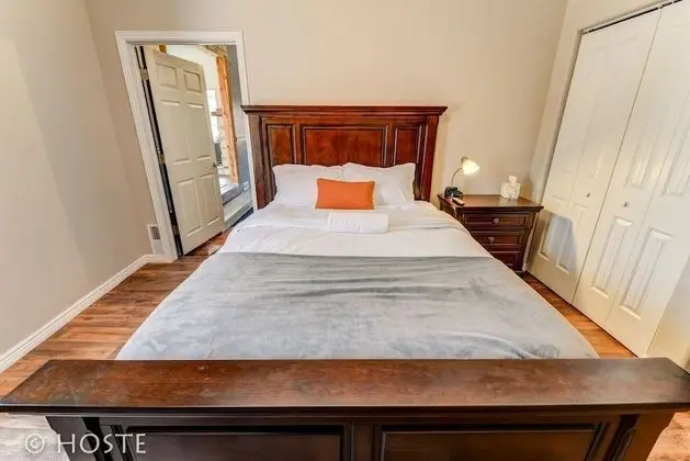Ev (4 Bedrooms)