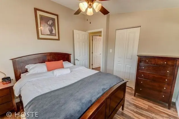 Ev (4 Bedrooms)