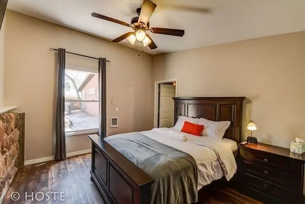 Ev (4 Bedrooms)