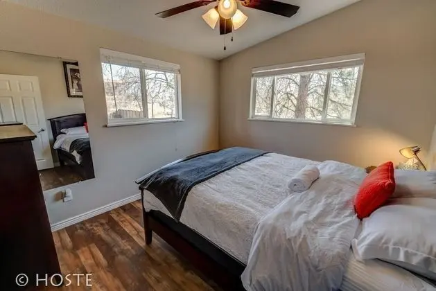 Ev (4 Bedrooms)