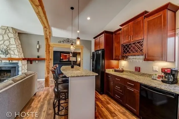 Ev (4 Bedrooms)