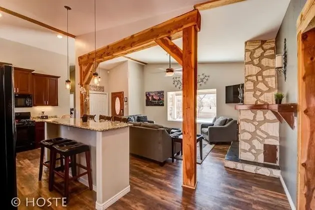 Ev (4 Bedrooms)