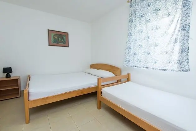 Apart Daire, 1 Yatak Odası, Teras, Bahçeli
