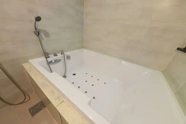 Premium Tek Büyük Yataklı Oda, Şehir Manzaralı (Deluxe)