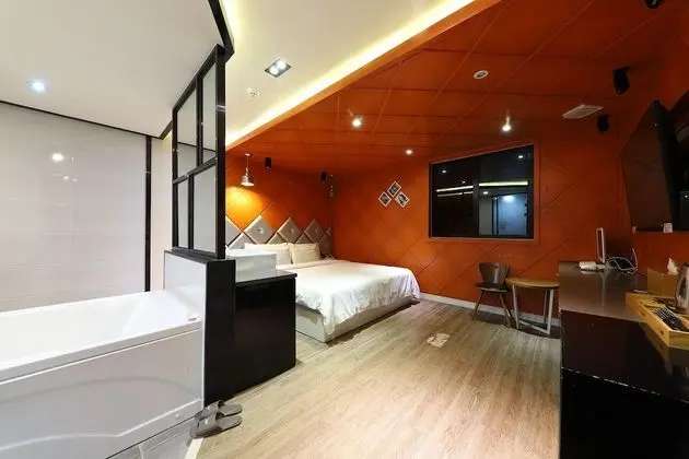 Standard Tek Büyük Yataklı Oda, Şehir Manzaralı