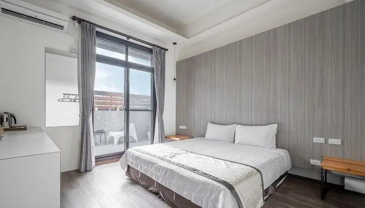 Tek Büyük Yataklı Oda, Balkon