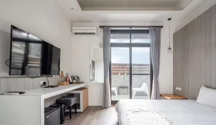 Tek Büyük Yataklı Oda, Balkon
