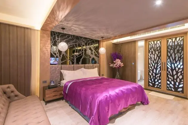 Deluxe Tek Büyük Yataklı Oda