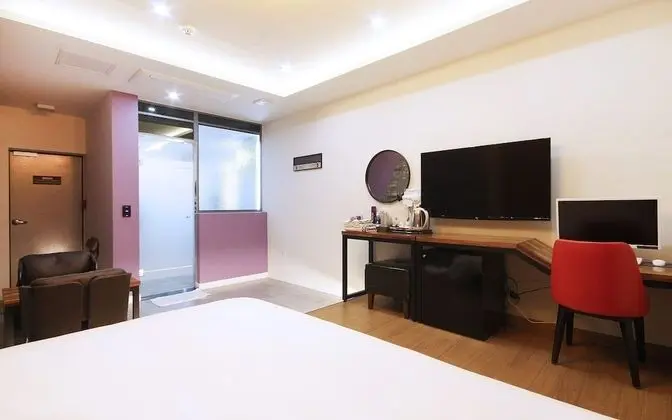 Oda (Drive-in (1 vehicle per room))