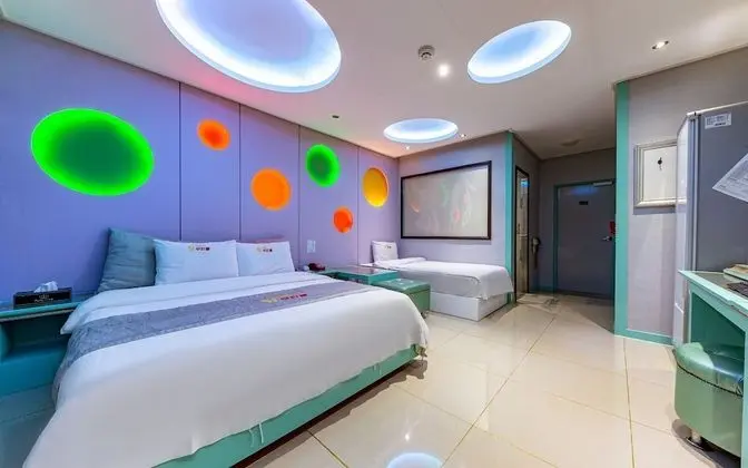 Oda (Deluxe Room - Twin (with styler twin )