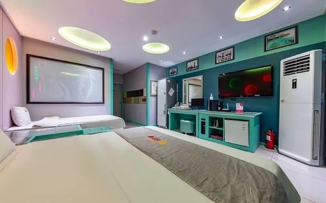 Oda (Deluxe Room - Twin (with styler twin )