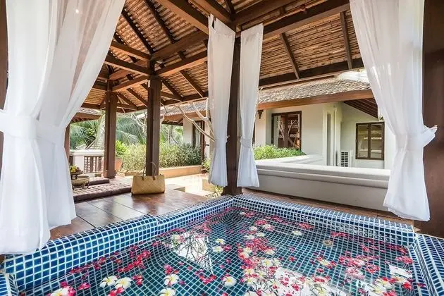 Royal Suite, Garden View