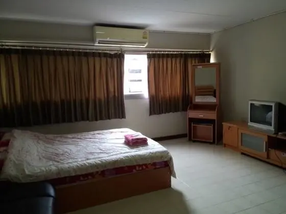 Standard Room (C4 Building)