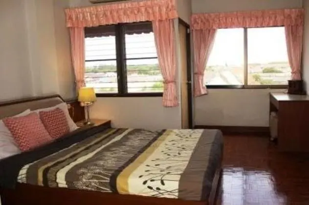 2 Bedrooms Suite
