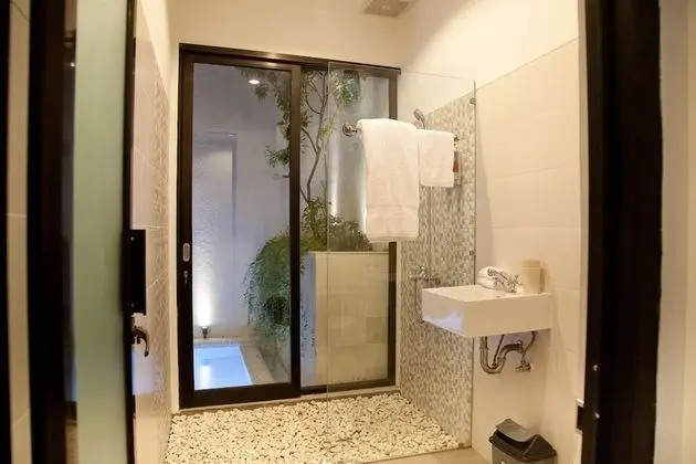 Standard Oda (Plunge Pool)