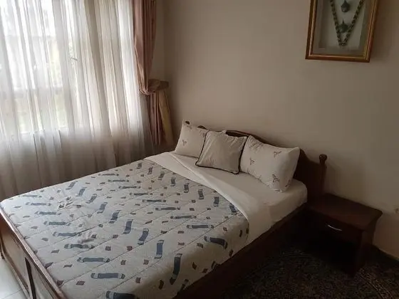 Tek Büyük Yataklı Oda
